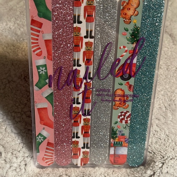 Set/2 holiday nail file collection - Picture 3 of 4